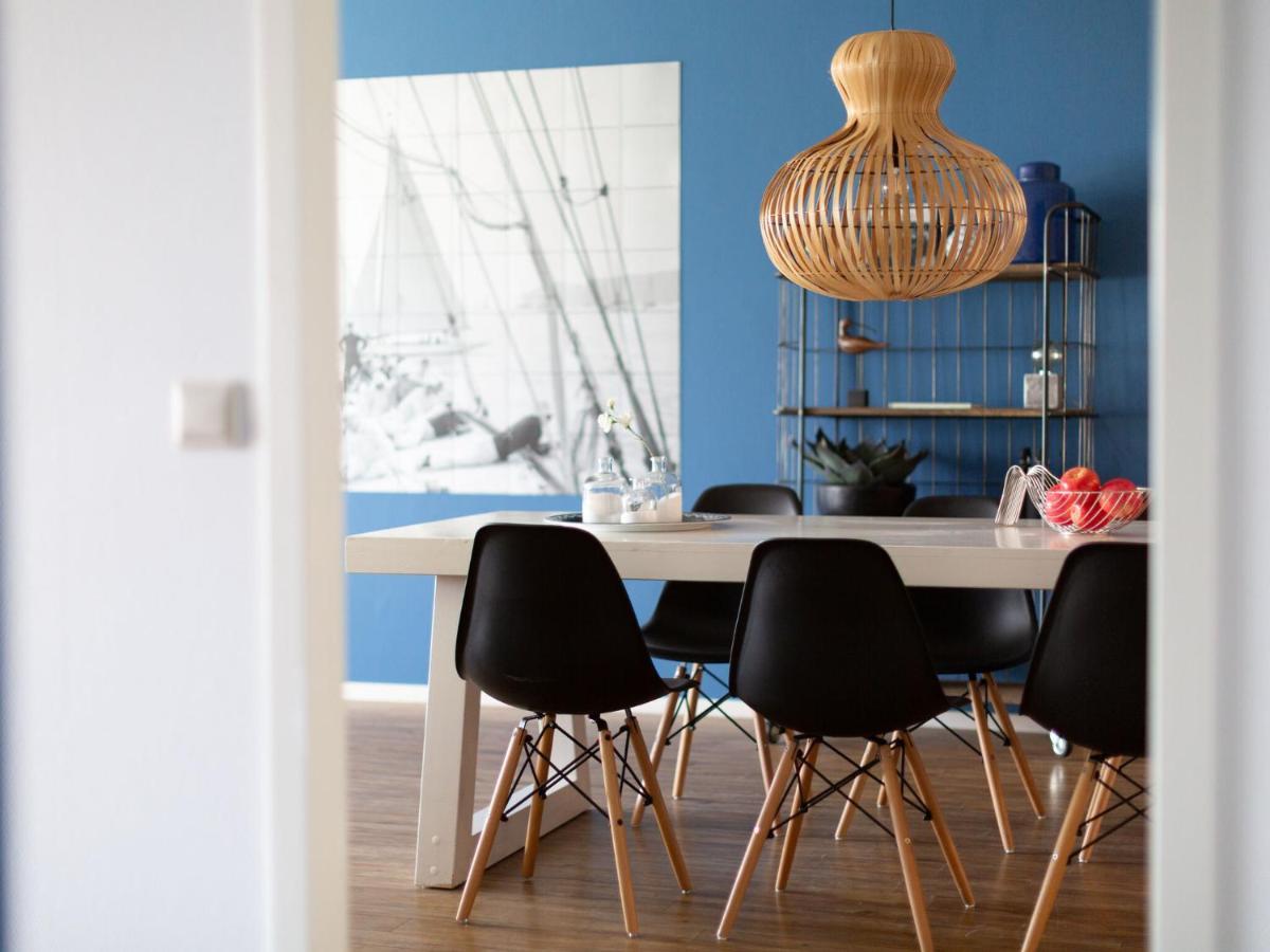 Luxury Fantastic View Of The Marina In Scheveningen Apartment Den Haag